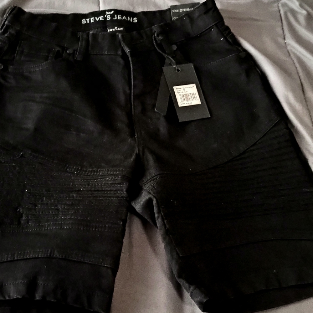 Chic Black Shorts